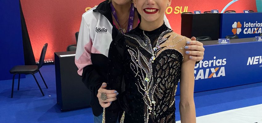 Ginasta chapecoense est&aacute; entre as quatro melhores do Brasil