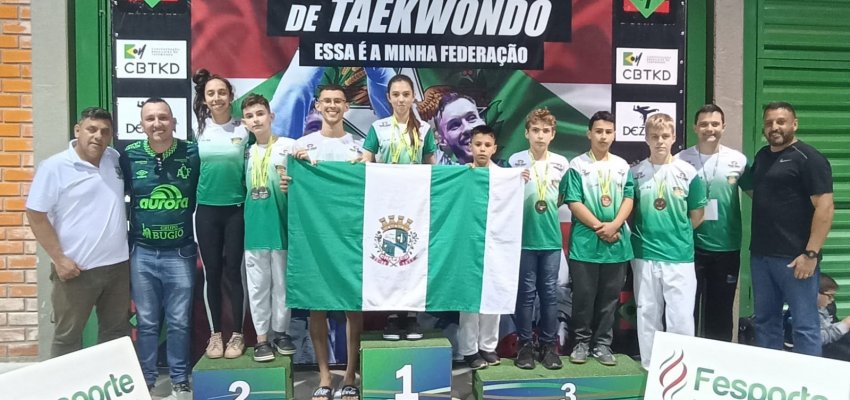 Chapec&oacute; conquista dez medalhas no segundo dia da OLESC