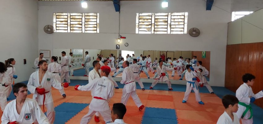 Chapec&oacute; sedia treinamento descentralizado da Sele&ccedil;&atilde;o Catarinense de Karat&ecirc;