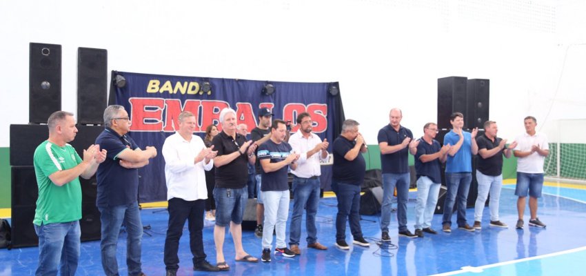 Inaugurado gin&aacute;sio de esportes do Loteamento Alice