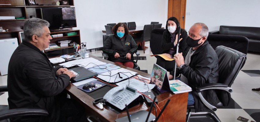 Adevosc trata com prefeito sobre ampliação e acessibilidade