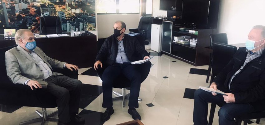 Vice-prefeito recebe ex-ministro da Saúde, Alceni Guerra