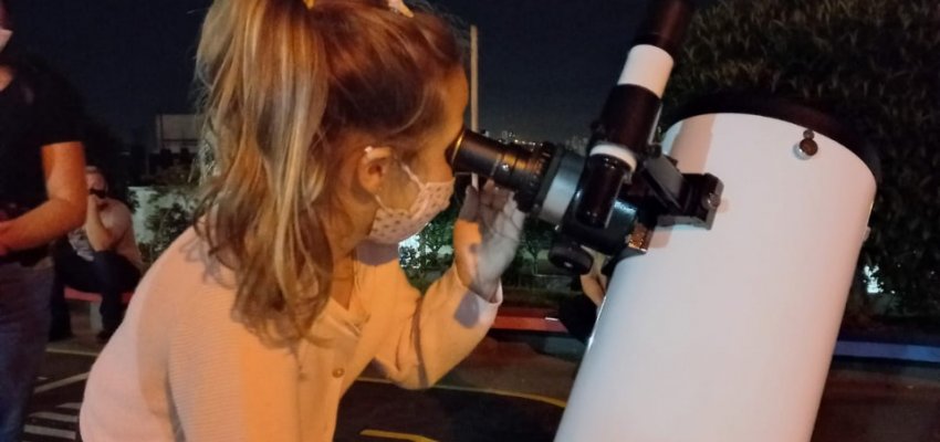 CEIM Aquarela fez observação do espaço sideral