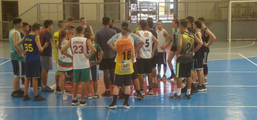 Clube de Basquete apresenta novo t&eacute;cnico