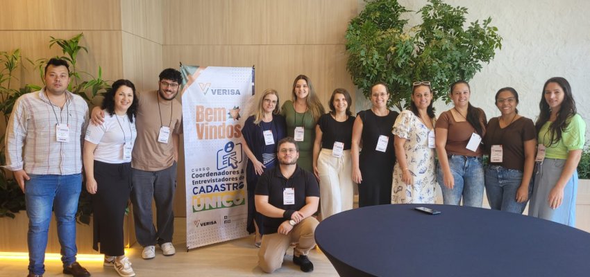 Secretaria da Fam&iacute;lia capacita equipe do Cadastro &Uacute;nico