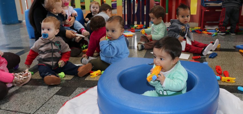 Dia do Brincar no CEIM Criança Feliz