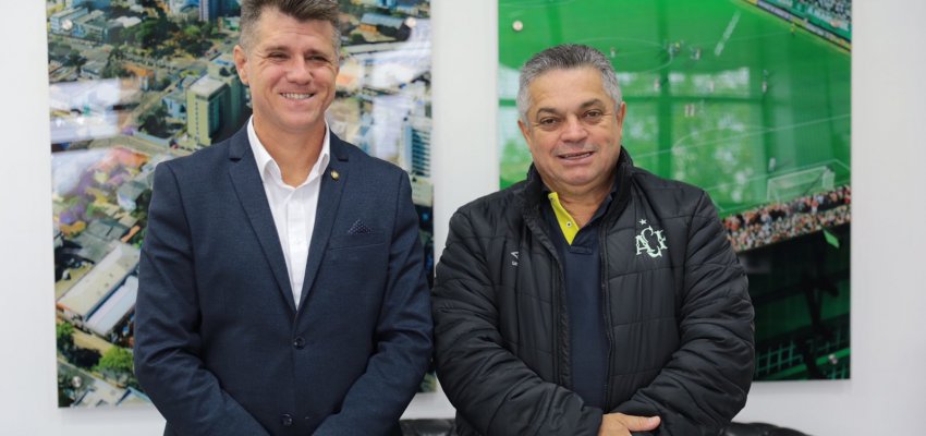 Deputado estadual visita prefeito