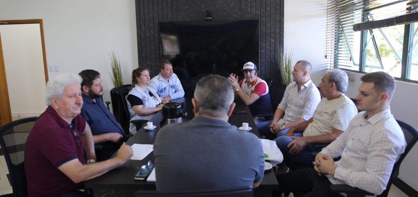 Moradores da rua Borges de Medeiros pedem continuidade do alargamento da via