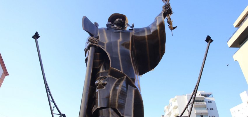 Monumento O Desbravador &eacute; reinaugurado ap&oacute;s restaura&ccedil;&atilde;o