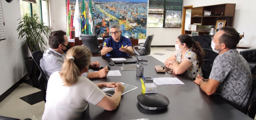 Moradores da Colônia Cella pedem apoio para escola de Ensino Médio