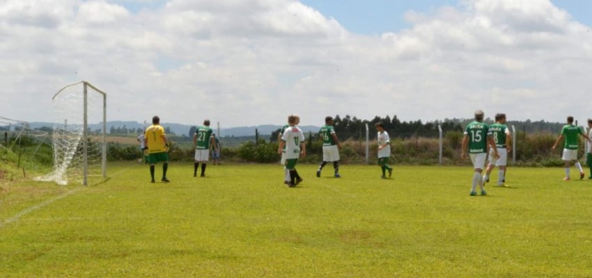 Munic&iacute;pio quer resgatar a for&ccedil;a do futebol amador de Chapec&oacute; 