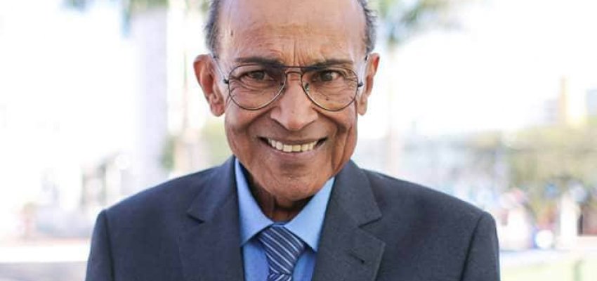 Lei homenageia radialista Casemiro Roberto