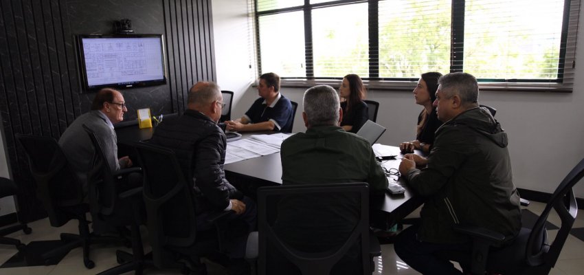Reuni&atilde;o encaminha projetos da Prefeitura de Chapec&oacute;