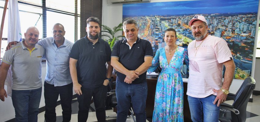 Reunião na Prefeitura trata de projeto para tratamento de dependentes químicos