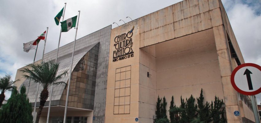 Governador libera R$ 2,5 milhões do Governo do Estado para o Centro de Eventos