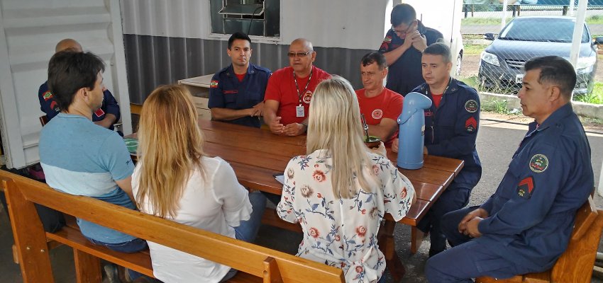 CEREST e Corpo de Bombeiros fazem atividade educativa