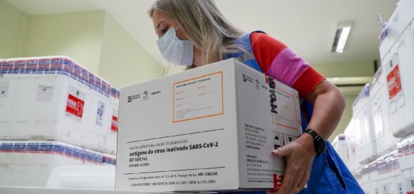 Regi&atilde;o de Chapec&oacute; receber&aacute; 5.360 doses de vacina no primeiro lote