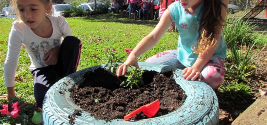 Projeto Colorindo nossa escola