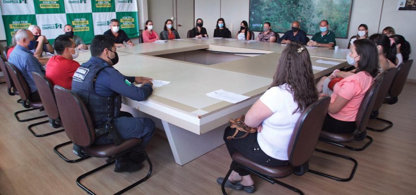 Conselho antidrogas d&aacute; posse aos novos integrantes