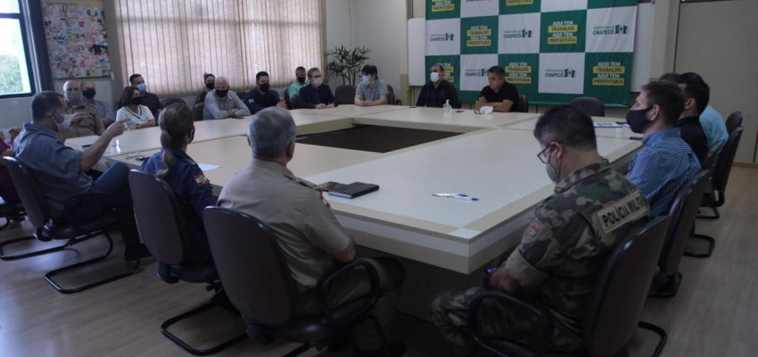 Chapecó receberá 1870 doses da vacina Oxford-AstraZeneca