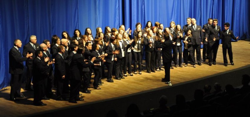 Associa&ccedil;&atilde;o Coral de Chapec&oacute;  comemora 43 anos