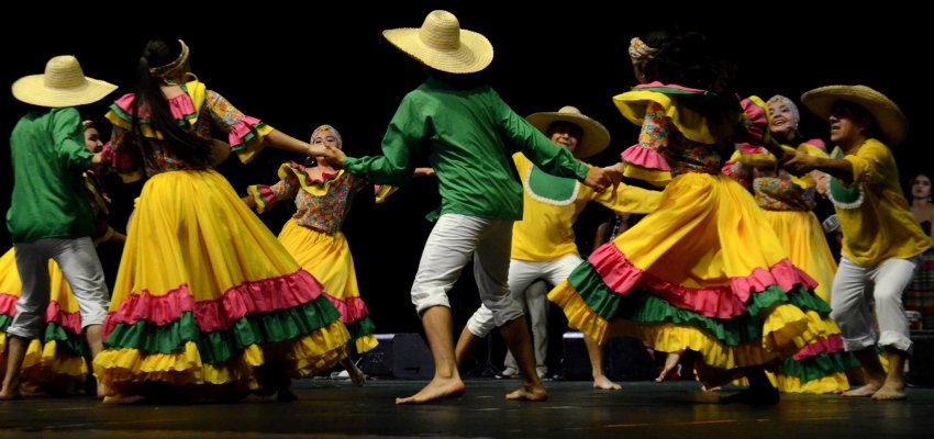 Inicia o Festival Dança Chapecó