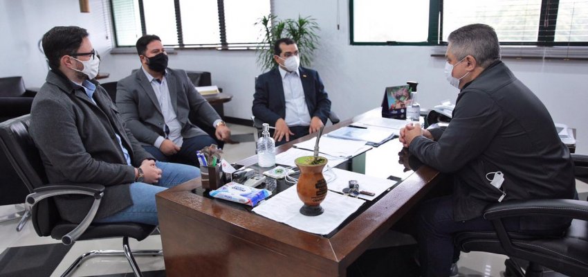 Secretário do Desenvolvimento Social conhece trabalho de Chapecó