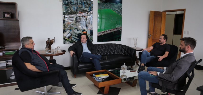 Prefeito João Rodrigues recebe deputado federal