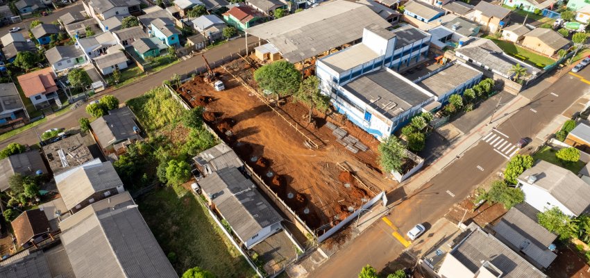 Obras da EBM Maria Bordignon Destri seguem avan&ccedil;ando