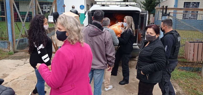 Campanha do Agasalho recebe doações