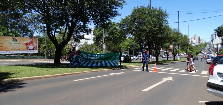 Agentes de Tr&acirc;nsito refor&ccedil;am a seguran&ccedil;a na volta &agrave;s aulas