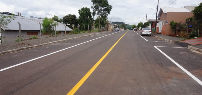 Mãos à obra: Asfalto concluído na Barão
