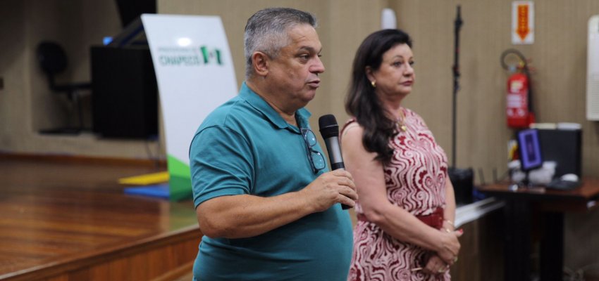 Chapecó reajusta salário de professores a R$ 6,8 mil