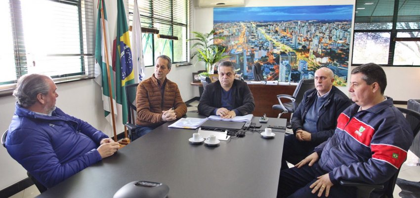 Cooperativa Aurora doa projeto de asfaltamento de 4 km no Bormann