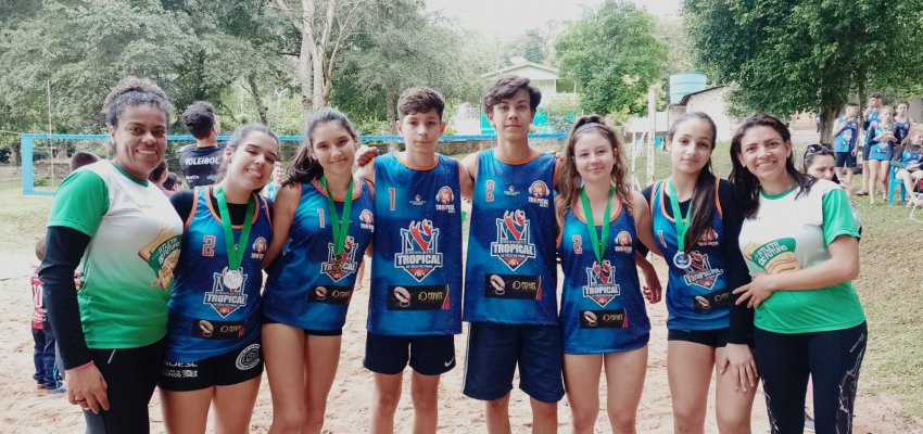V&ocirc;lei de Praia de Chapec&oacute; &eacute; Prata e Bronze em Palmitos 