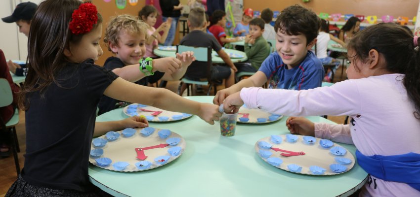 Escola Municipal ensina os numerais de forma  divertida