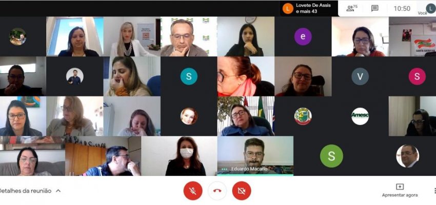 Cadastro de vacinação para professores é tema de reunião