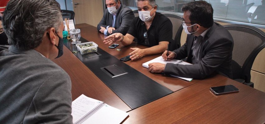 Prefeito visita presidência da Embrapa