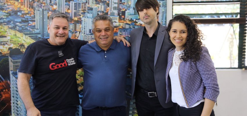 Prefeito recebe diretor musical do Natal Luz de Gramado