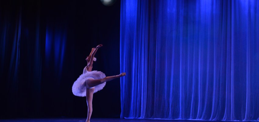 Vagas para diferentes cursos na  Escola de Artes de Chapec&oacute;