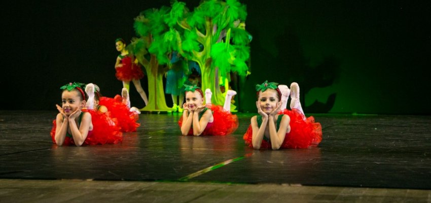 Escola de Artes realiza Espetáculo de Dança