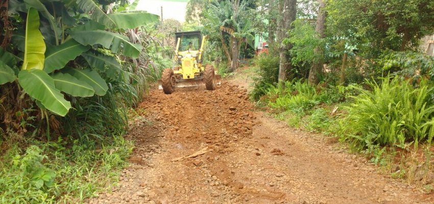  Mutir&atilde;o garante melhorias nas estradas do interior
