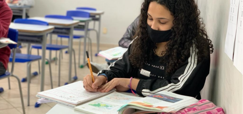 Administra&ccedil;&atilde;o de Chapec&oacute; parabeniza seus 85 mil estudantes