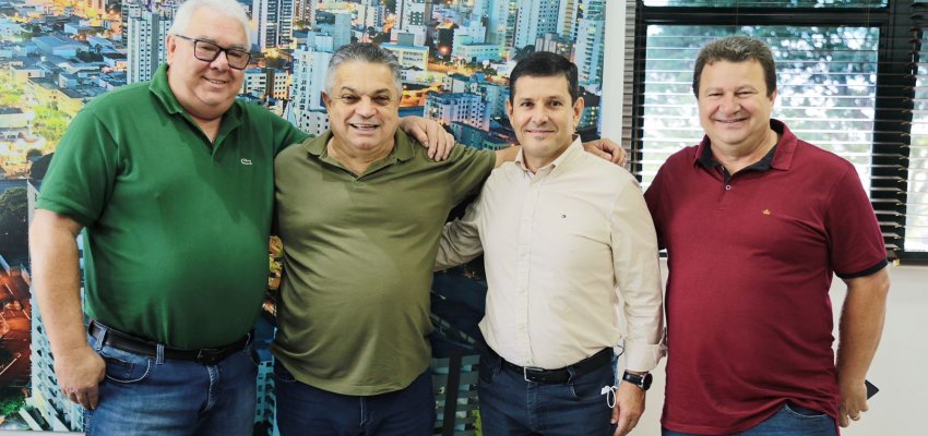 Líderes cooperativistas visitam prefeito de Chapecó