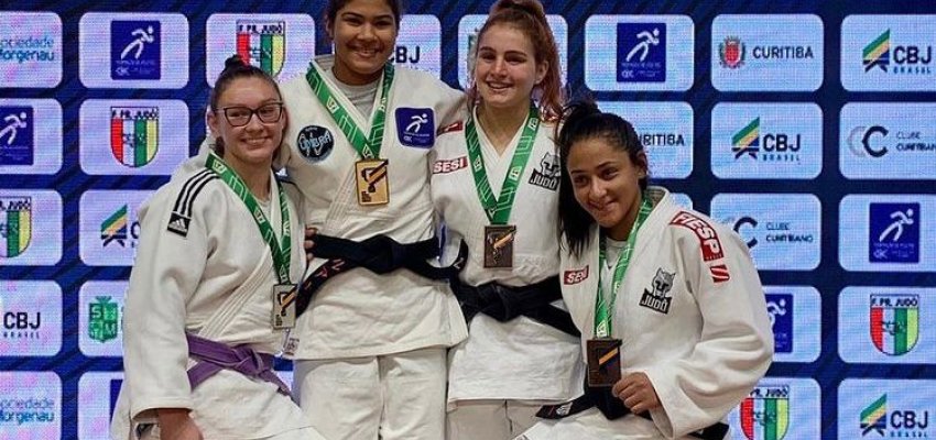 Chapec&oacute; no P&oacute;dio da Ta&ccedil;a Brasil de Jud&ocirc; Feminino