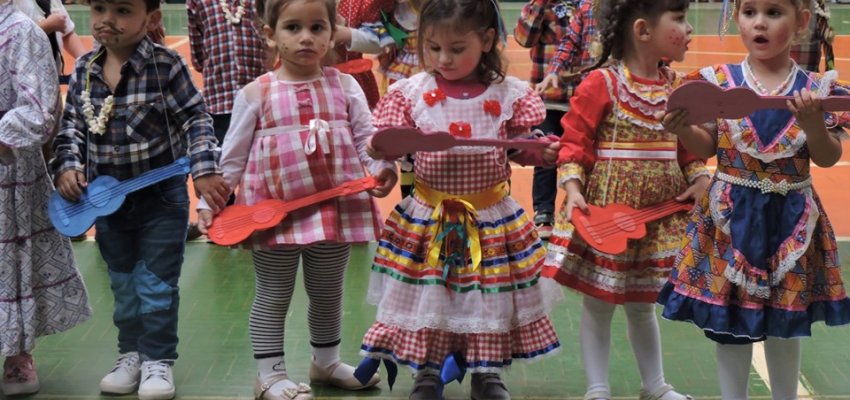 Festas juninas movimentam as instituições educativas de Chapecó