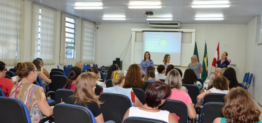 Forma&ccedil;&atilde;o para professores da Rede Municipal de Ensino 