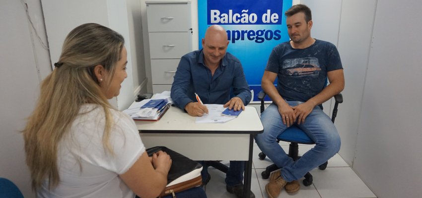 Mais de 200 vagas abertas no Balcão de Empregos