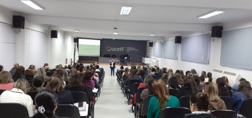 Educa&ccedil;&atilde;o Especial tra&ccedil;a estrat&eacute;gias