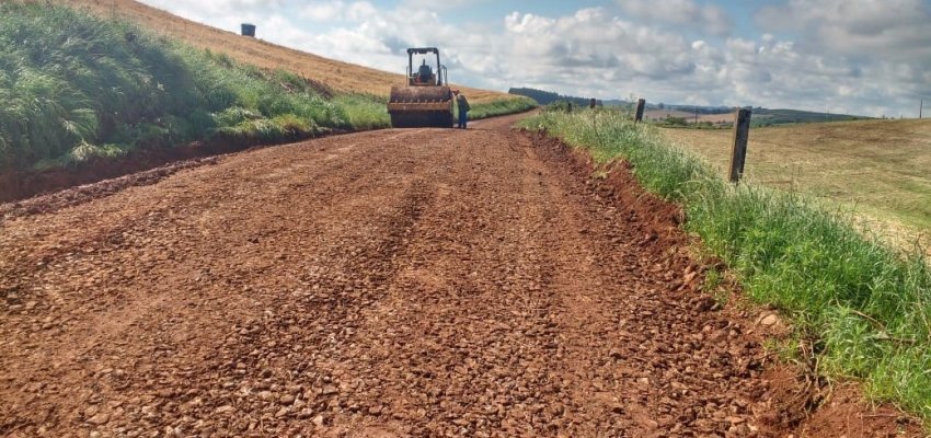 Administra&ccedil;&atilde;o realiza melhorias na infraestrutura do Munic&iacute;pio. Confira!